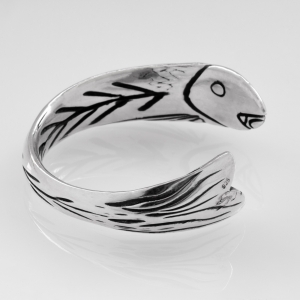 Sun Nafissi and the Symbol of Fish in Her Art