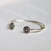Mandalic cuff