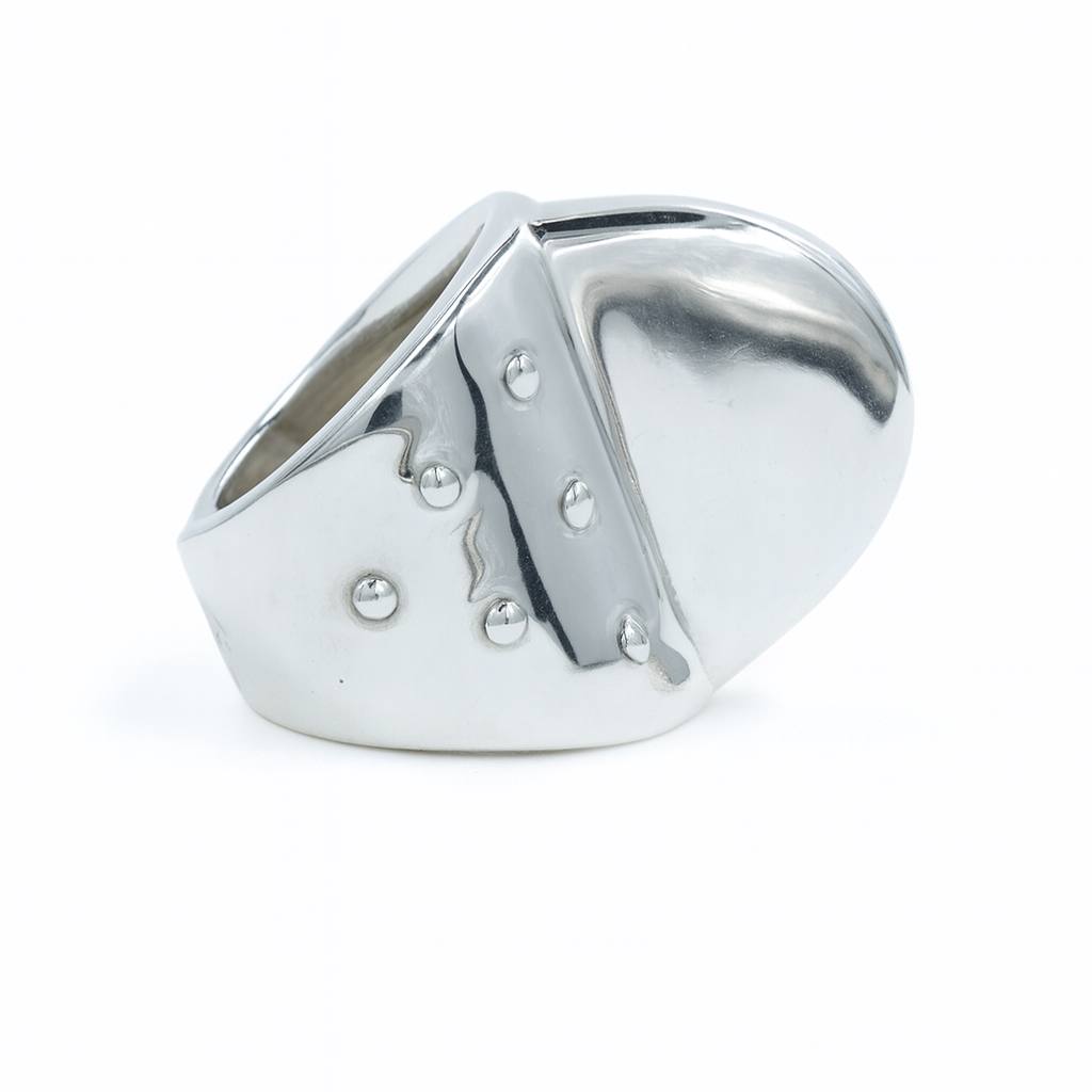 spotty hump ring